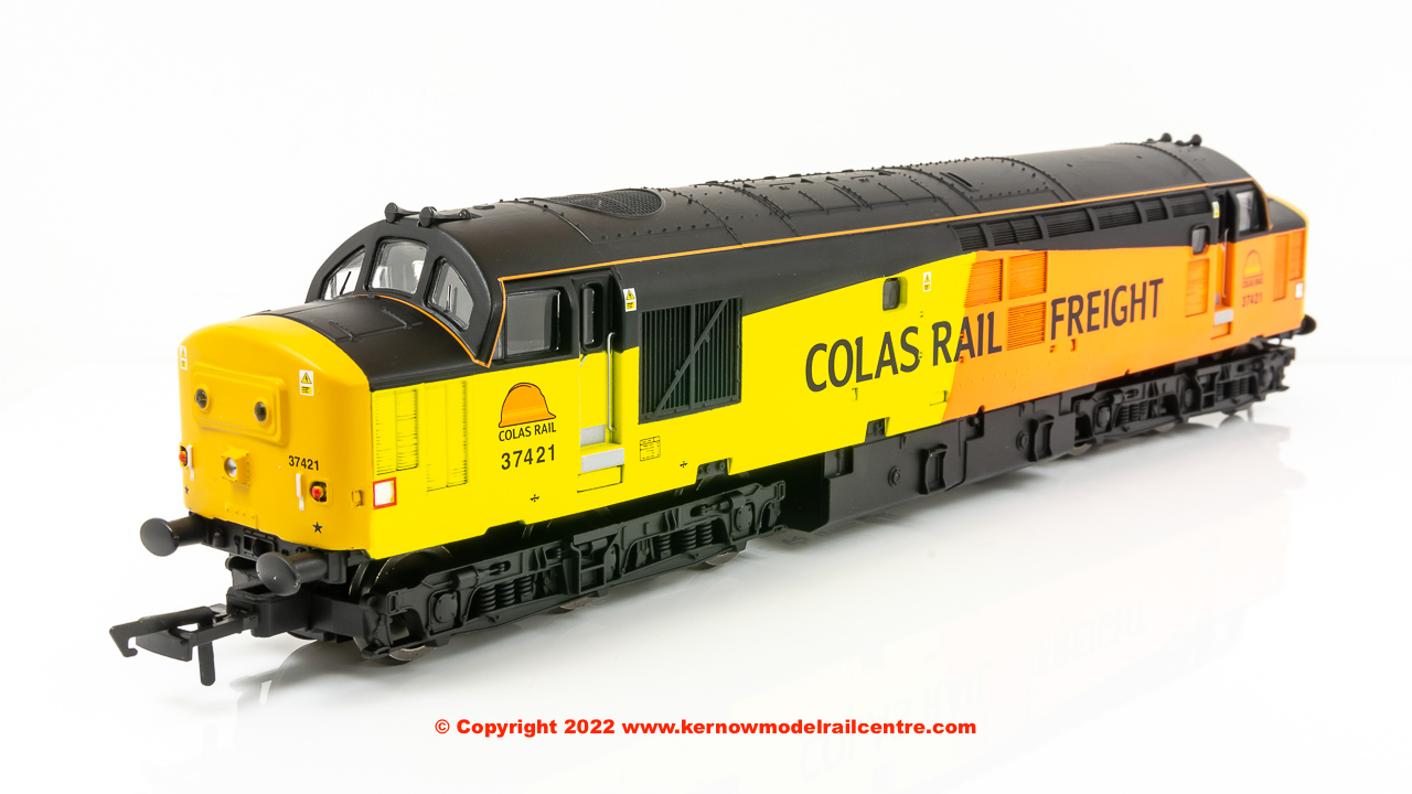R30041TTS Hornby Railroad Plus Class 37 Diesel number 37 521 in Colas Rail livery  - Era 11